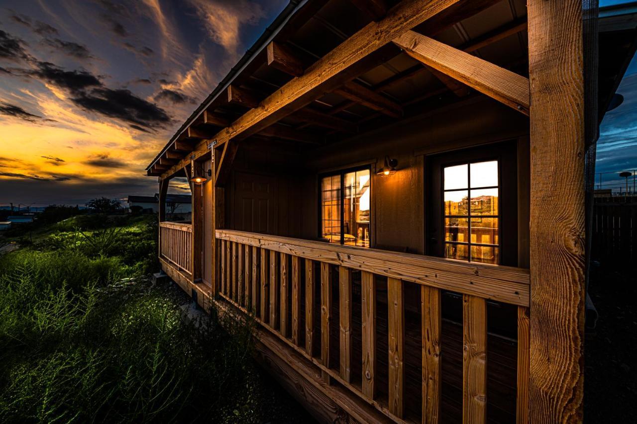 Chalet Miners #2 - King Bed - Accessible - Private Balcony